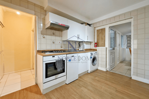 undefined, Hillingdon Avenue, Staines-Upon-Thames, TW19