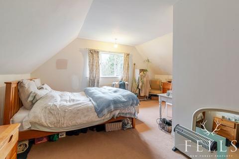 3 bedroom detached house for sale, Linford Road, Ringwood BH24