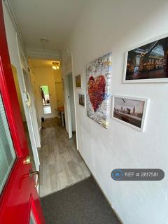 3 bedroom flat to rent, Park View House, London, NW1