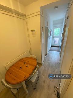 3 bedroom flat to rent, Park View House, London, NW1