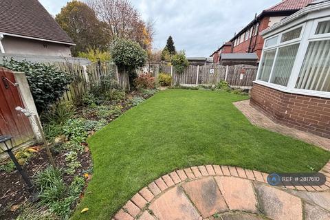 3 bedroom detached house to rent, Black Carr Road, Rotherham, S66