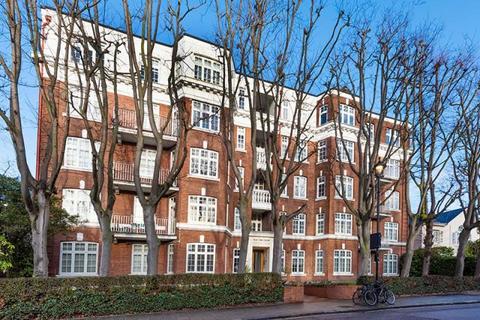 Elm Tree Road, London
