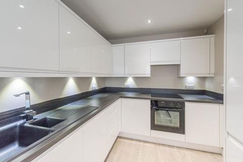 3 bedroom terraced house to rent, Lydgate Lane, Crookes, S10 5FP