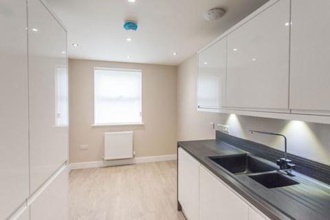 3 bedroom terraced house to rent, Lydgate Lane, Crookes, S10 5FP