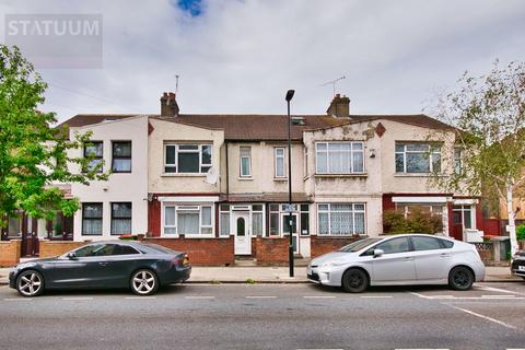 1 bedroom flat to rent, Off Romford Road, Manor Park, Ilford, London, E12