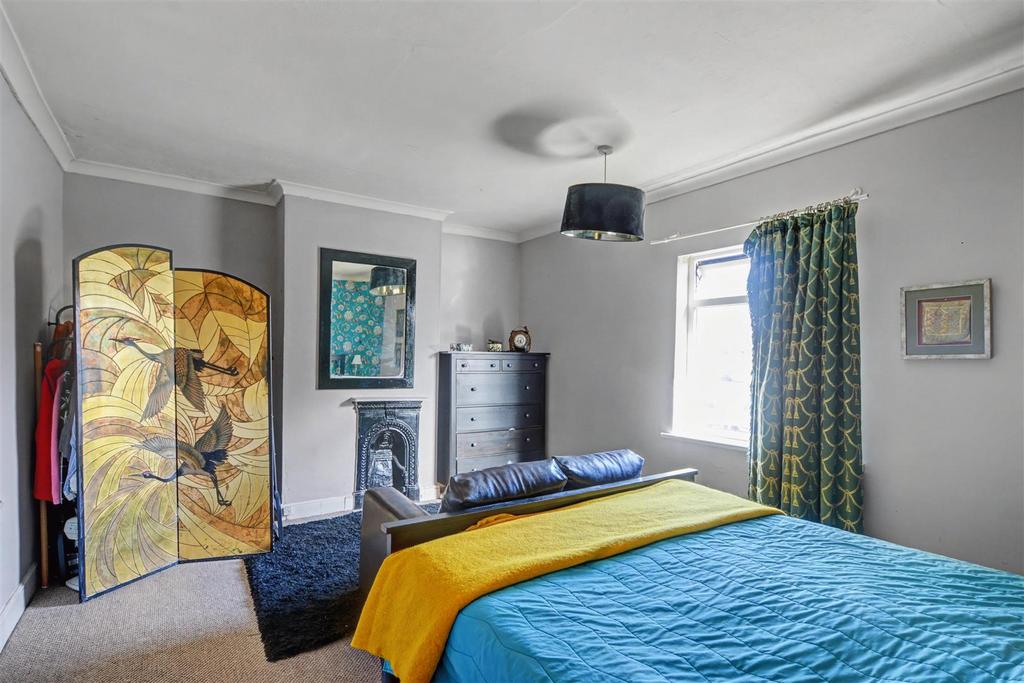 Bedroom 1.jpeg