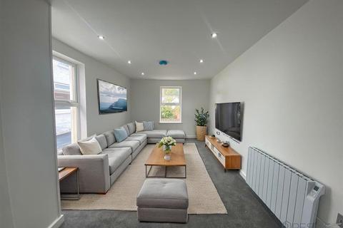 1 bedroom apartment to rent, Flat 5, Gorey Village Main Road, Grouville