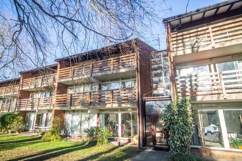 3 bedroom flat to rent, Cavendish Avenue, Cambridge