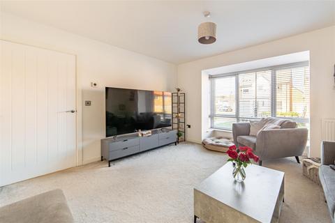 3 bedroom detached house for sale, Cosmos Gardens, Callerton, NE5