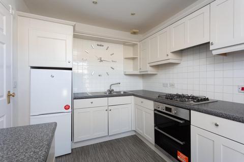 3 bedroom townhouse to rent, Bishopfields Drive, York
