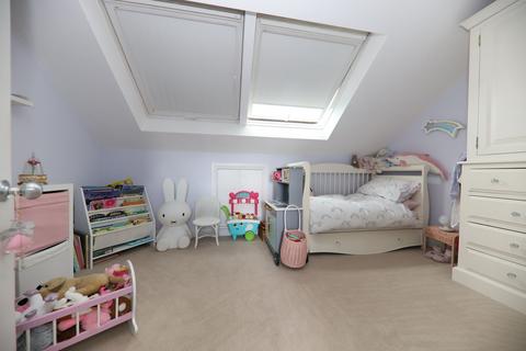 4 bedroom flat to rent, Uxbridge Road, Rickmansworth WD3