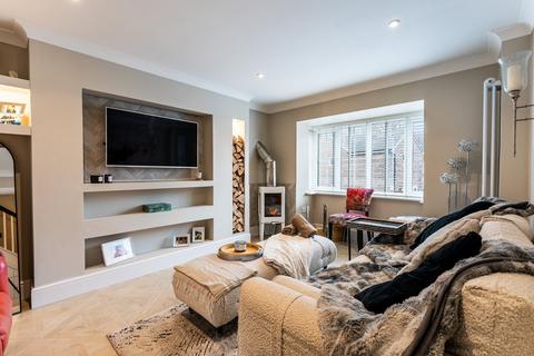 4 bedroom detached house for sale, Mametz Grove, Gilwern, Abergavenny, NP7