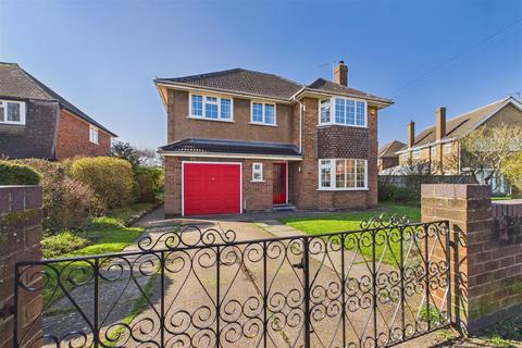 4 bedroom detached house for sale, Windsor Road, Newark