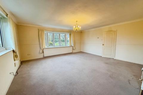 3 bedroom detached bungalow for sale, Middlefield Lane, Gainsborough DN21
