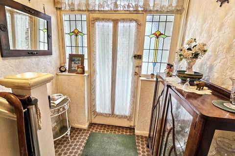 3 bedroom semi-detached house for sale, Aylestone Road, Leicester
