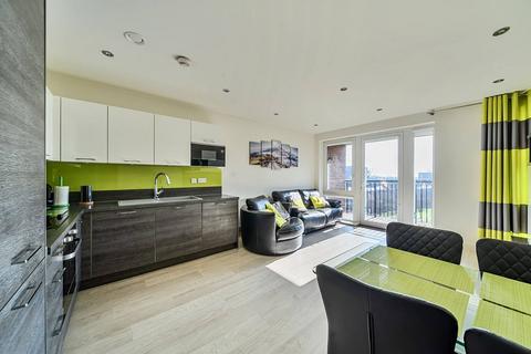 2 bedroom flat to rent, Hayling Way, Edgware, HA8