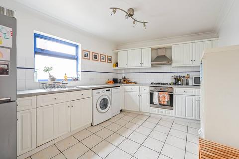 1 bedroom flat to rent, Casson Street, Shoreditch, London, E1