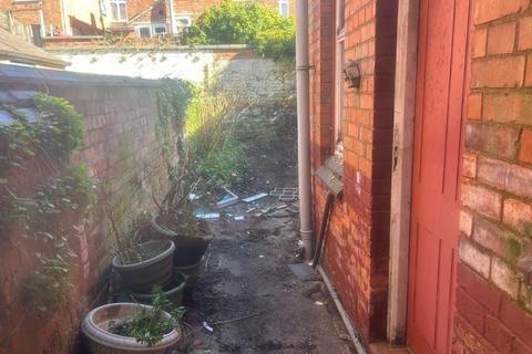 2 bedroom terraced house for sale, Turner Road, Leicester LE5