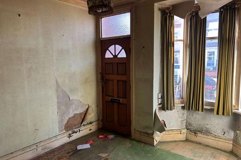2 bedroom terraced house for sale, Turner Road, Leicester LE5