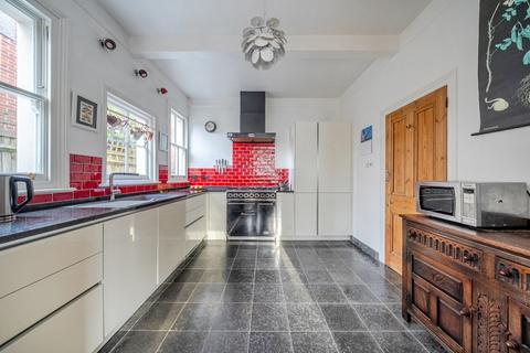 undefined, Richmond Road, Kingston Upon Thames, KT2