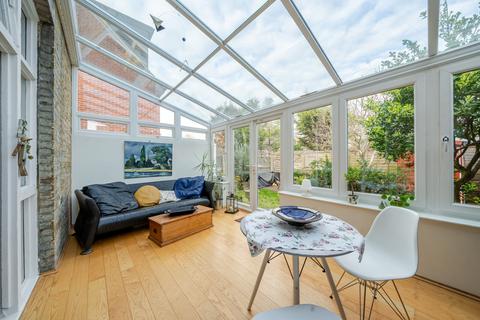 undefined, Richmond Road, Kingston Upon Thames, KT2