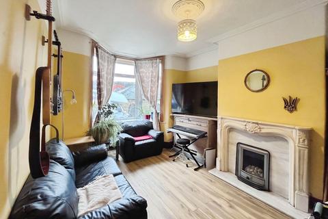 4 bedroom terraced house for sale, Wellington Road, Todmorden OL14