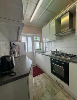 1 bedroom in a house share to rent, Baxter Road, London