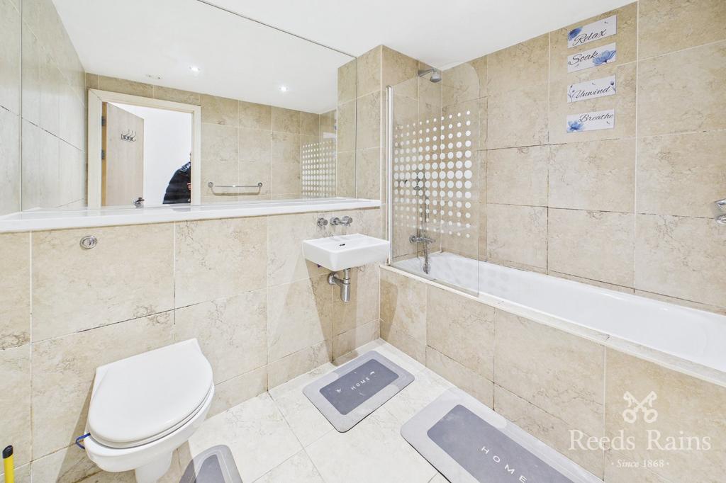 Bathroom W/C