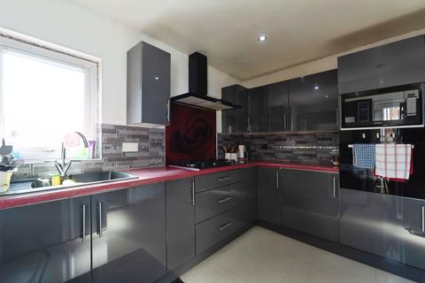2 bedroom terraced house for sale, Brackley Close, Leicester, LE4