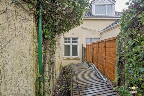 undefined, Glenview Road, Bristol BS4