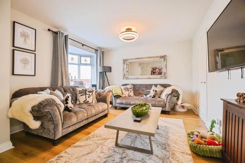 3 bedroom terraced house for sale, Midfield View, Stockton-On-Tees