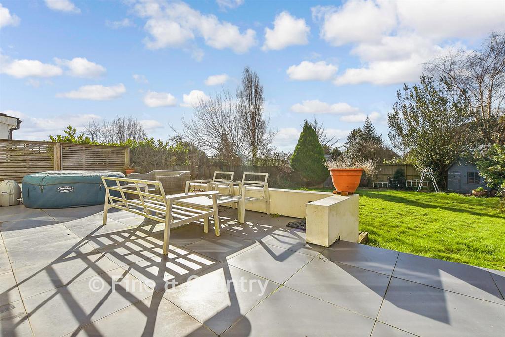 Patio / Decking