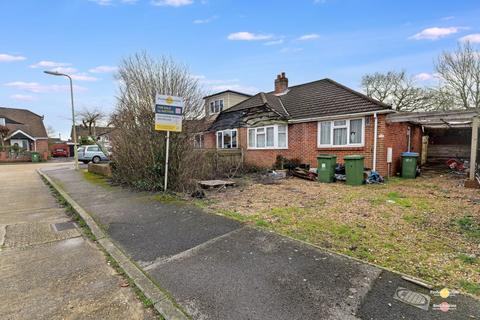 2 bedroom bungalow for sale, Lyndale Road, Southampton SO31