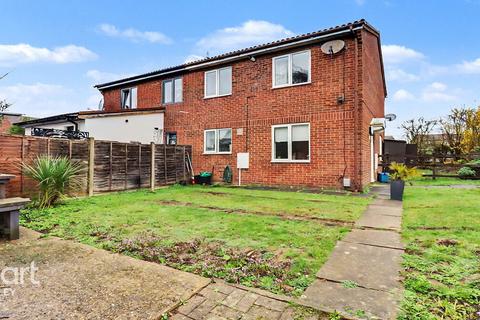 1 bedroom end of terrace house for sale, Branton Close, Luton