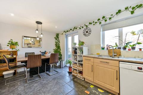 4 bedroom terraced house for sale, Grasholm Way, Langley, Slough, SL3