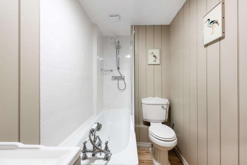 Ground Floor Flat, 3 Bedford Street, Bath BA1 6 AD-