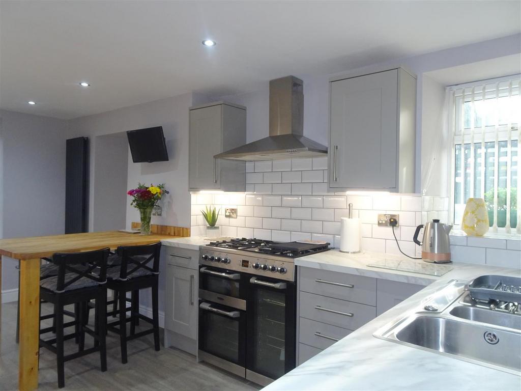 Kitchen/Breakfast