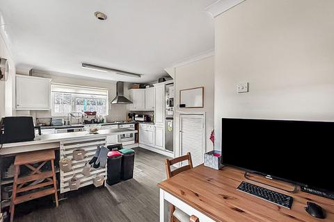 undefined, Rowan Grove, Dursley GL11