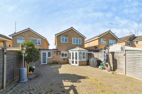 4 bedroom detached house for sale, St. Hildas Close, Crawley