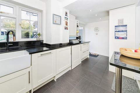4 bedroom detached house for sale, St. Hildas Close, Crawley
