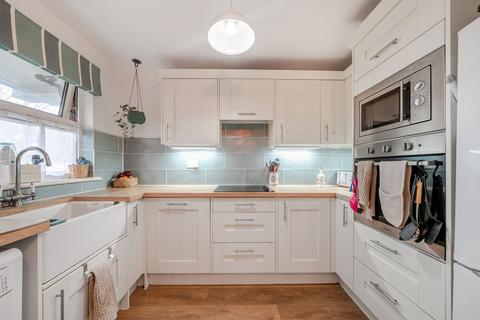 2 bedroom ground floor flat for sale, Rotherhithe New Road, Westlake Rotherhithe New Road, SE16