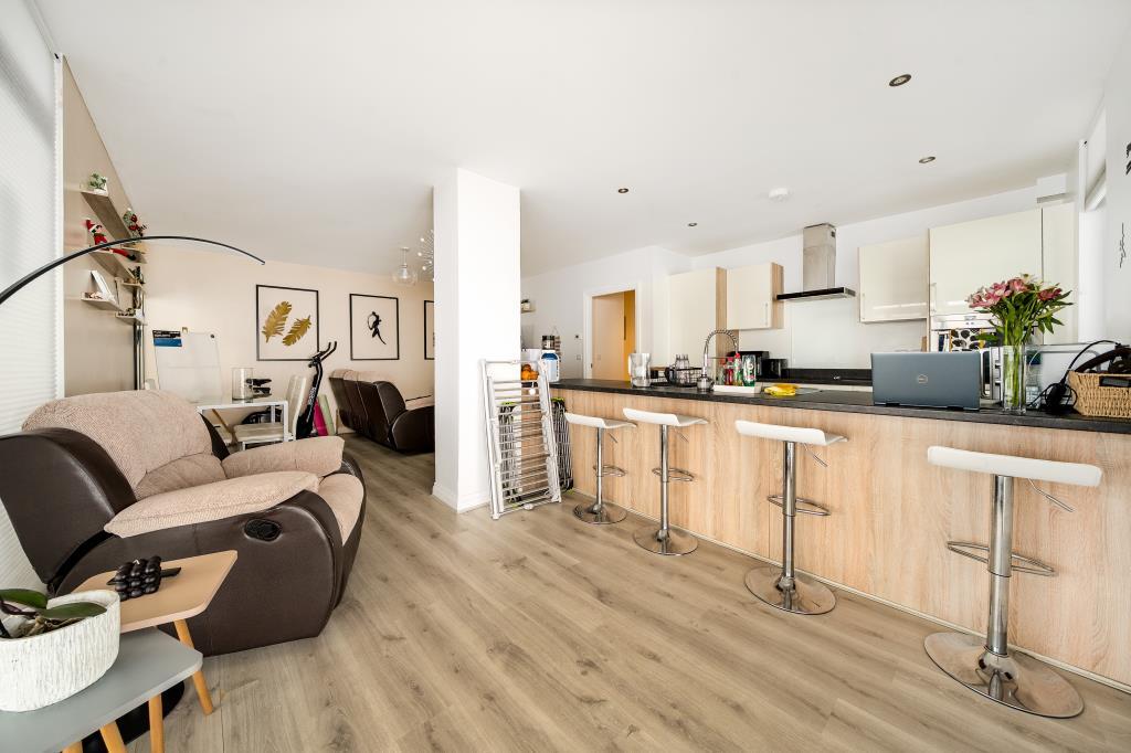Open Plan Kitchen/Living Area