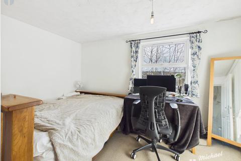 2 bedroom flat for sale, Crowell Mews, Aylesbury
