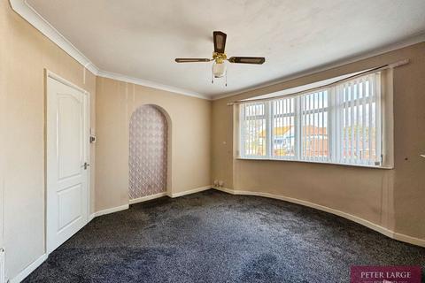 2 bedroom detached bungalow for sale, 4 Tudor Avenue, Rhyl, LL18 4SA