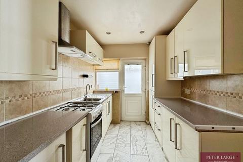 2 bedroom detached bungalow for sale, 4 Tudor Avenue, Rhyl, LL18 4SA