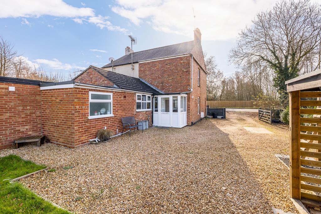 156 High Road (Spalding)-13.jpg