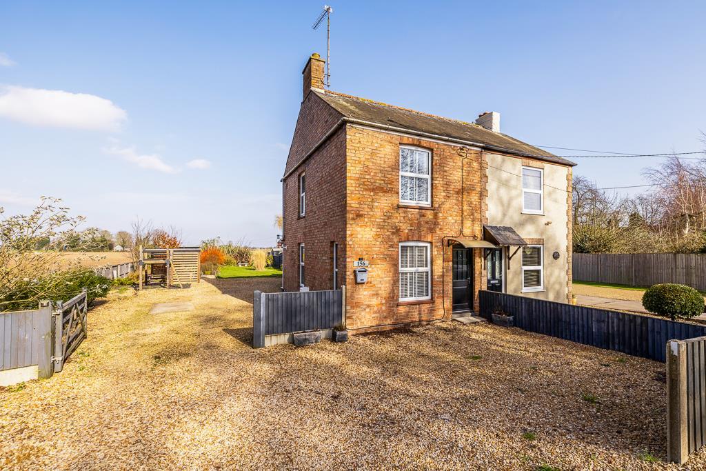 156 High Road (Spalding)-6.jpg