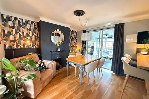 3 bedroom semi-detached house for sale, Dystelegh Road, Disley