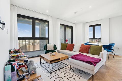 2 bedroom apartment to rent, Emperor Point, Woodberry Down, London, N4