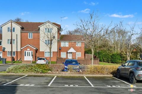 2 bedroom flat for sale, Foxdale Drive, Brierley Hill DY5